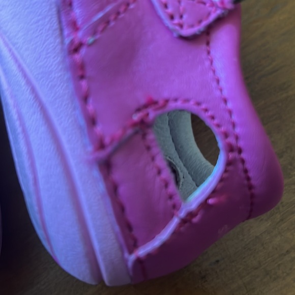 Stride Rite Size 5.5W - Picture 9 of 10